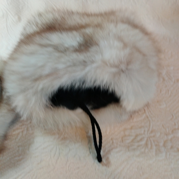 Vintage Handmade Faux Fur Winter Hat With Handmuff Warmer With Inside Zip Pocket - Picture 5 of 8